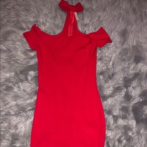 Mini red dress with a chocker collar